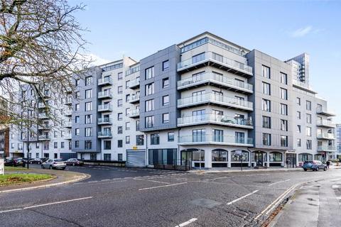 Royal Crescent Road, Southampton... 2 bed apartment for sale