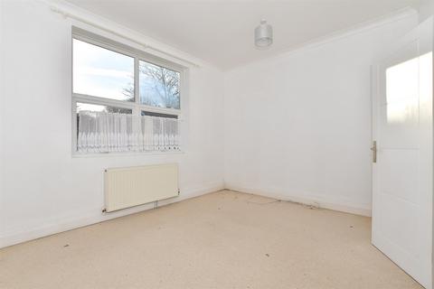 2 bedroom ground floor flat for sale