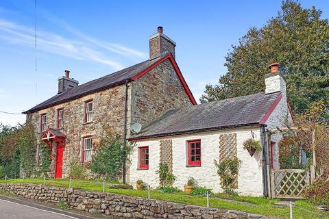 Foelfechan, Drefach, Llanybydder... 4 bed detached house for sale