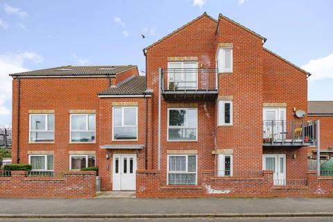 Benouville Close, Cowley, East Oxford 1 bed apartment for sale