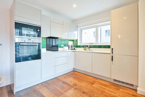 Heygate Street, Elephant and Castle... 2 bed flat for sale