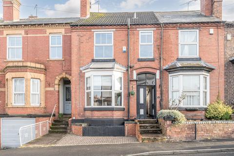 High Street, Wollaston, DY8 4NJ 3 bed terraced house for sale