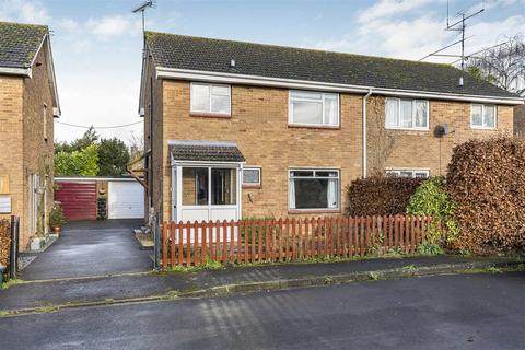Springfield Close, Watlington 3 bed semi
