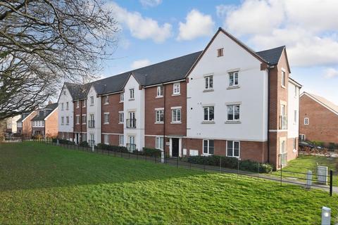 Daffodil Crescent, Crawley, West Sussex 2 bed apartment for sale