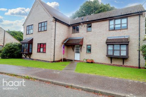 Beck Way, Loddon 1 bed flat for sale