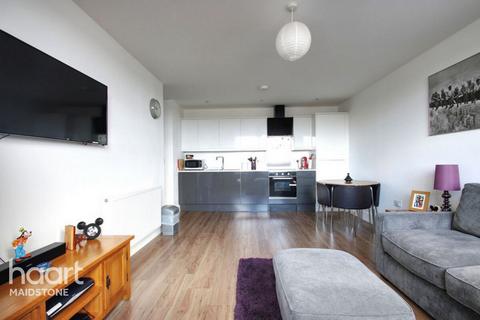 Lower stone Street, Maidstone 2 bed apartment for sale