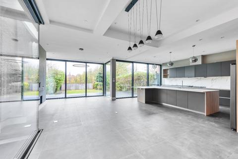 Dartmouth Road, London, NW2 8 bed detached house for sale