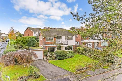 Lawn Close, Tenterden, Kent, TN30 3 bed detached house for sale