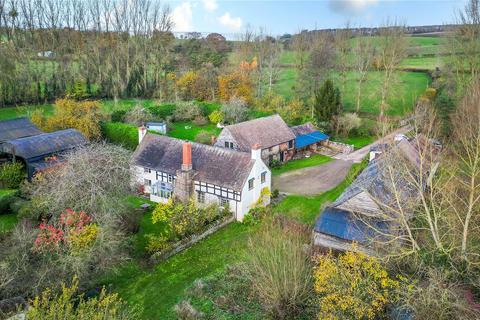 4 bedroom equestrian property for sale