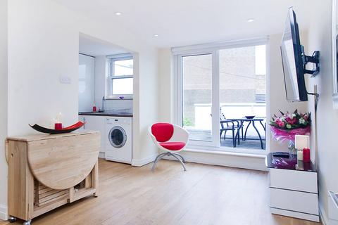 Kings Street, Ravenscourt Park... 3 bed maisonette for sale