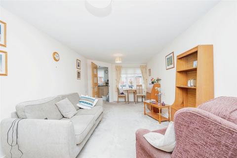 Edwards Court, Queens Road, Attleborough 2 bed apartment for sale