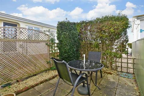 Golf Road, Deal, Kent 2 bed park home for sale