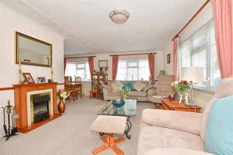 Golf Road, Deal, Kent 2 bed park home for sale