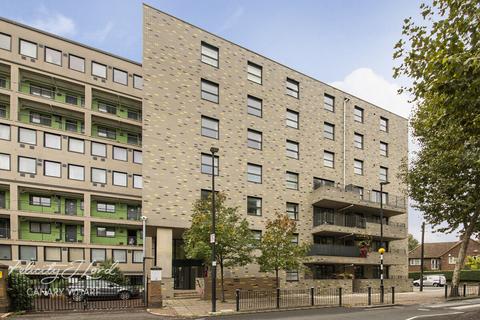 Manchester Road, London 1 bed apartment for sale