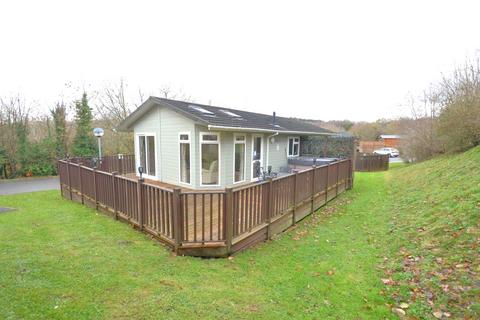 2 bedroom lodge for sale