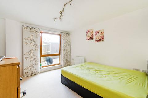 Atlip Road, Alperton, Wembley, HA0 2 bed flat for sale