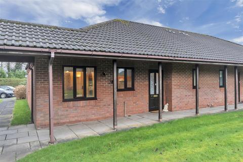 1 bedroom semi-detached bungalow for sale