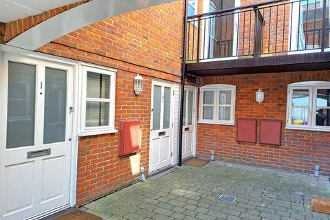 Crown Place, Marlow 2 bed apartment for sale