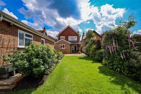 Forest Road, Liss, Hampshire, GU33 3 bed detached house for sale