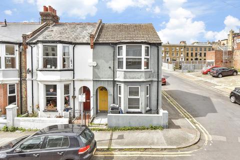 Dundonald Road, Broadstairs, Kent 2 bed semi