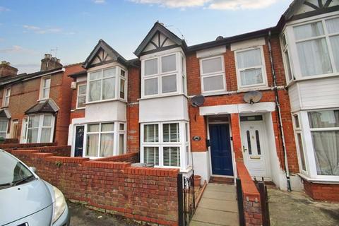 Oakridge Road, High Wycombe HP11 2 bed terraced house for sale