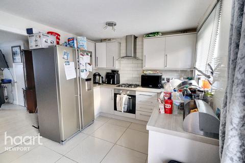 Castell Coch Drive, Newport 3 bed end of terrace house for sale