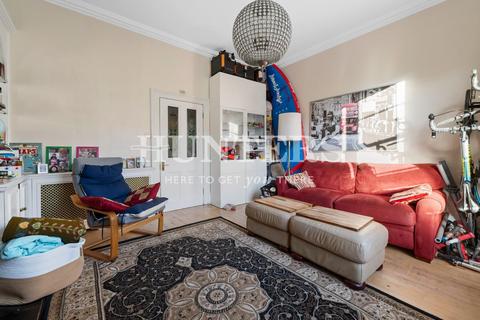 Belsize Road, London, NW6 3 bed flat for sale