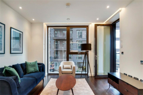Madeira Tower, Ponton Road, SW11 1 bed apartment for sale