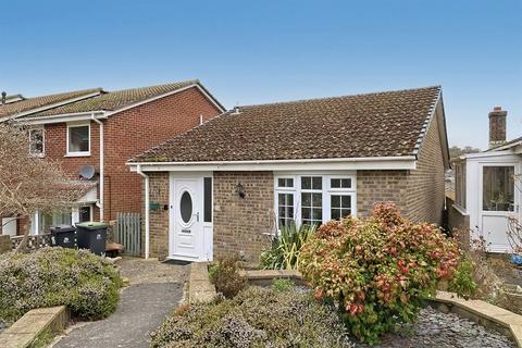 Bridport 2 bed detached bungalow for sale