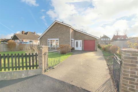 Mill Lane, Legbourne LN11 3 bed detached bungalow for sale