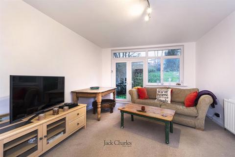Croydon Road, Westerham 2 bed flat for sale