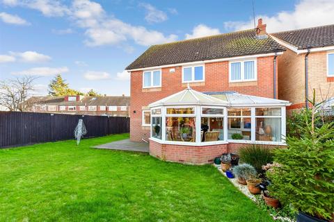 Pollard Place, Whitstable, Kent 4 bed detached house for sale