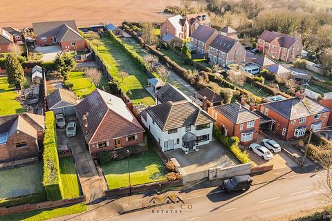 Dog Kennel Hill, Sheffield S26 5 bed detached house for sale