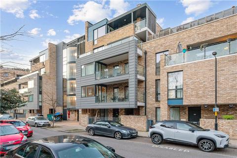 Roffo Court, Boundary Lane, London, SE17 2 bed apartment for sale