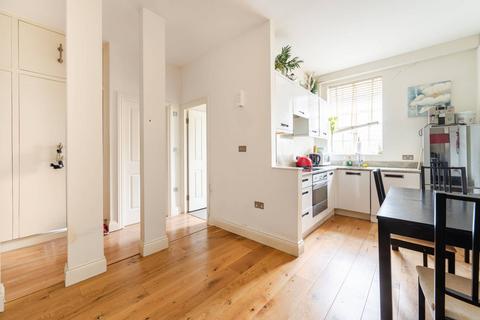 Porchester Gardens, Queensway... 1 bed flat for sale