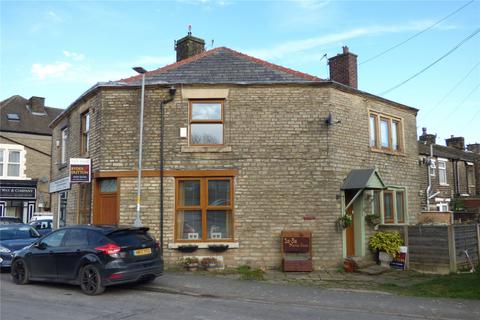 Market Street, Mossley, OL5 3 bed end of terrace house for sale