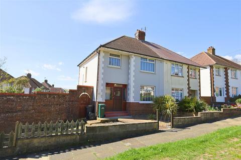 Meadow Close, Portslade, Brighton 3 bed semi