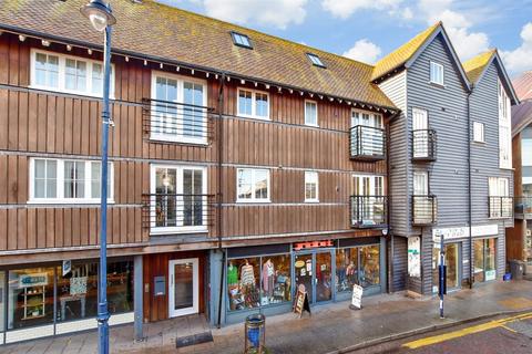 Horsebridge Road, Whitstable, Kent 2 bed flat for sale