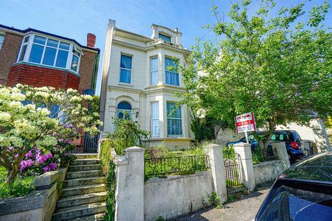 Edmund Road, Hastings 4 bed detached house for sale