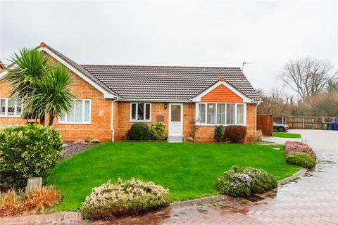 Emmanuel Court, Grimsby... 2 bed bungalow for sale