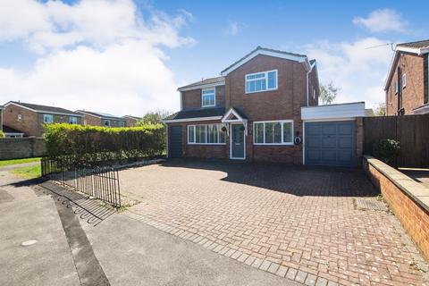 Dunvegan Way, Bedford MK41 4 bed detached house for sale