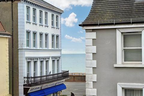 Seaside, Eastbourne 1 bed flat for sale