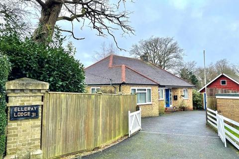 Prospect Road, Ash Vale GU12 3 bed bungalow for sale