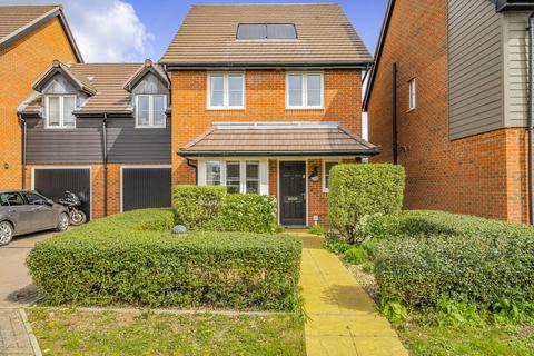 Tawny Close, Birdham, PO20 3 bed detached house for sale
