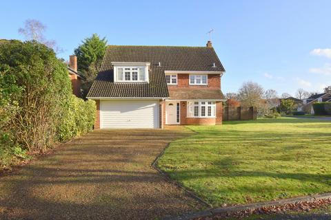 The Ridings, East Horsley, KT24 5 bed detached house for sale