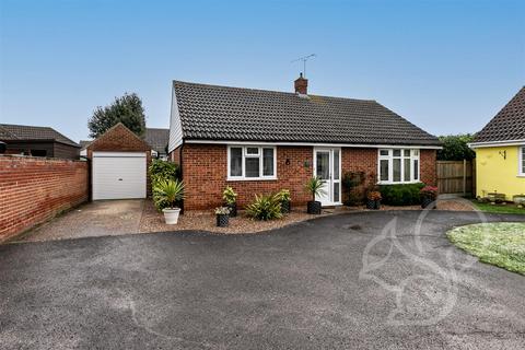 2 bedroom detached bungalow for sale