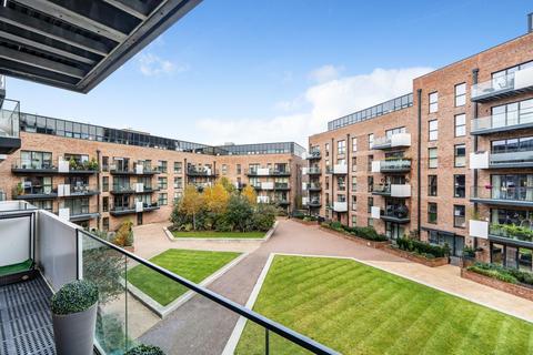 Purbeck Gardens, Lower Sydenham 2 bed flat for sale