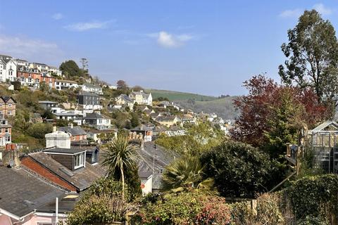 Victoria Road, Dartmouth 3 bed house for sale