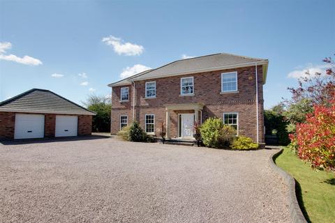 Main Road, Maltby le Marsh LN13 4 bed detached house for sale