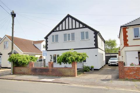 George Street, Mablethorpe LN12 4 bed detached house for sale